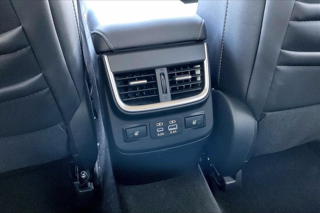 Used 2024 Subaru Outback Limited AWD/4WD image 17