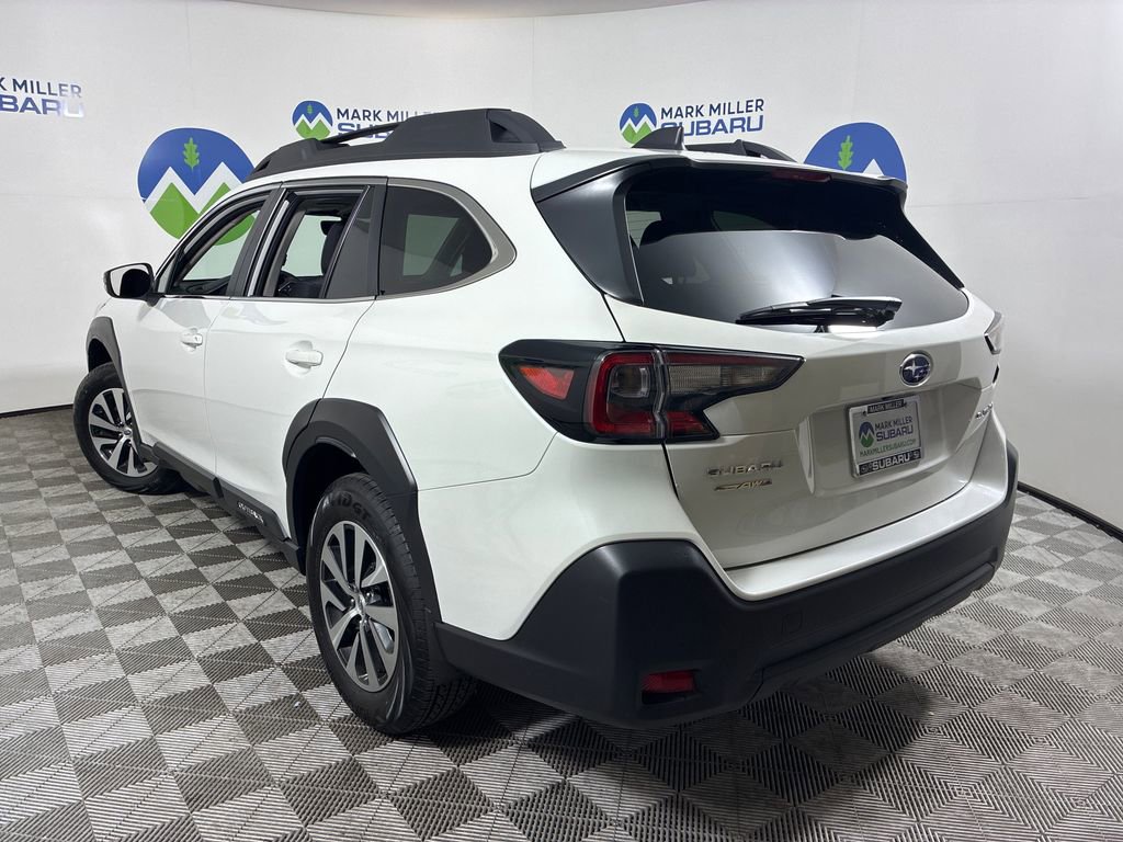 Certified 2025 Subaru Outback Premium AWD/4WD image 7