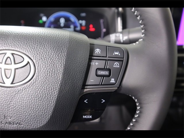 Used 2026 Toyota Camry SE image 27