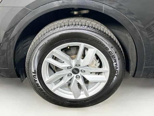 Used 2023 Audi Q5 2.0T Premium w/ Convenience Package image 32