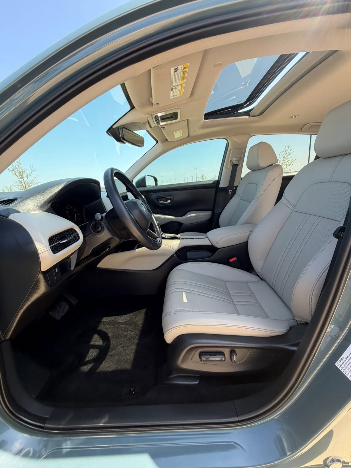 Used 2025 Honda HR-V EX-L image 26