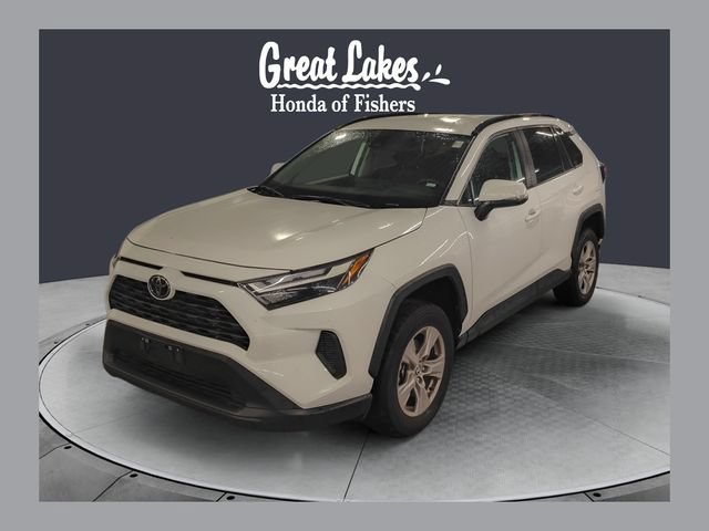 Used 2025 Toyota RAV4 XLE AWD/4WD image 1