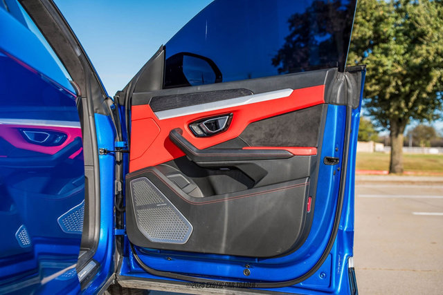 Used 2019 Lamborghini Urus image 43