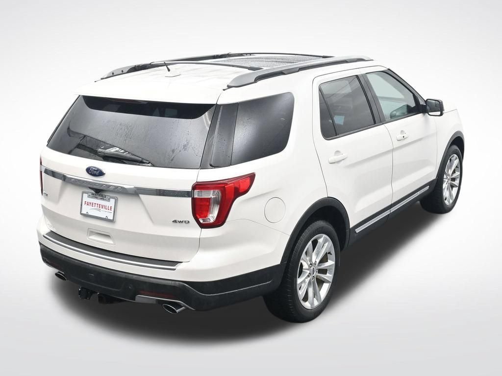 Used 2018 Ford Explorer XLT w/ Equipment Group 202A AWD/4WD image 24