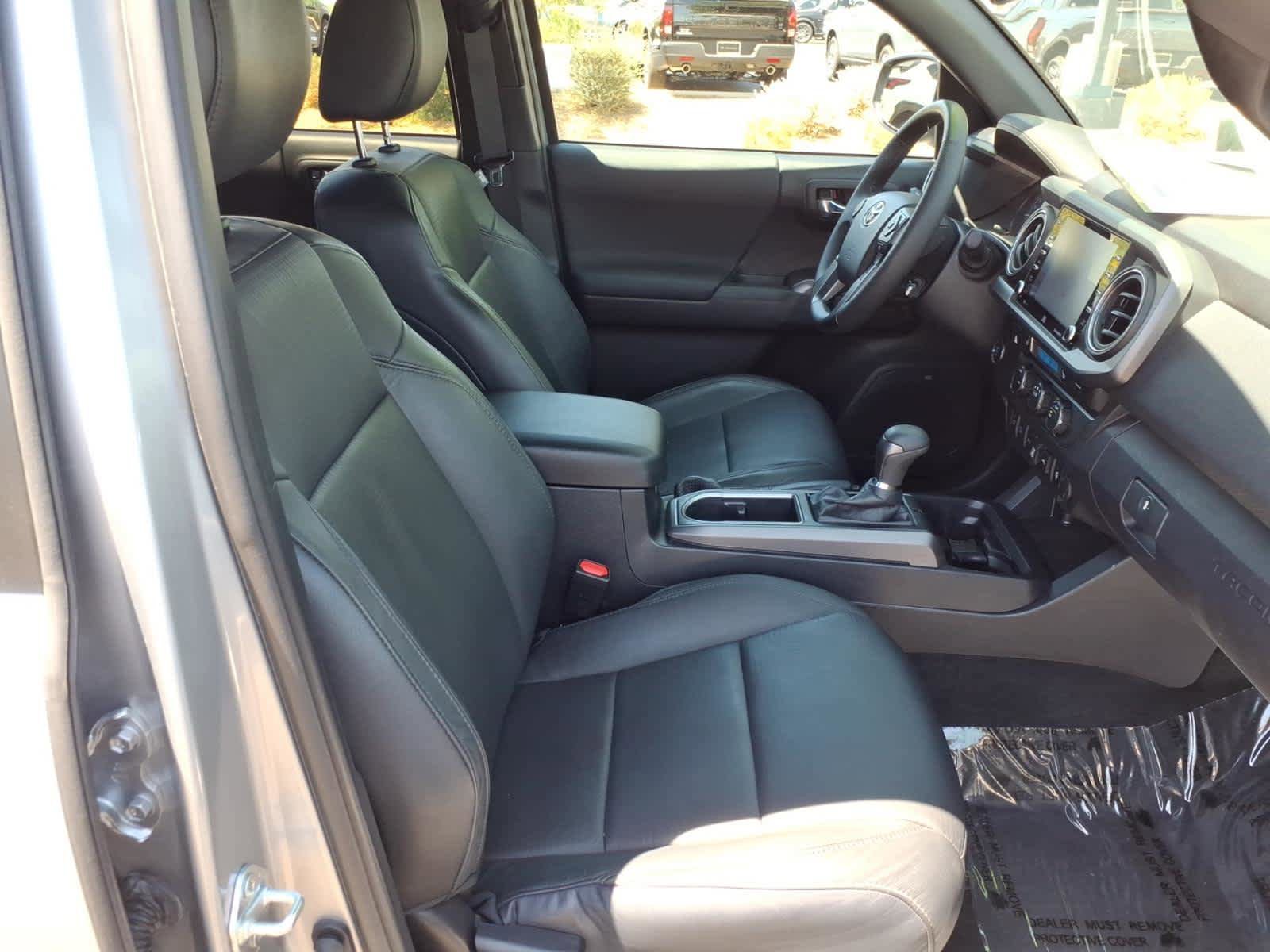 Used 2021 Toyota Tacoma TRD Sport w/ TRD Premium Sport Package RWD image 19