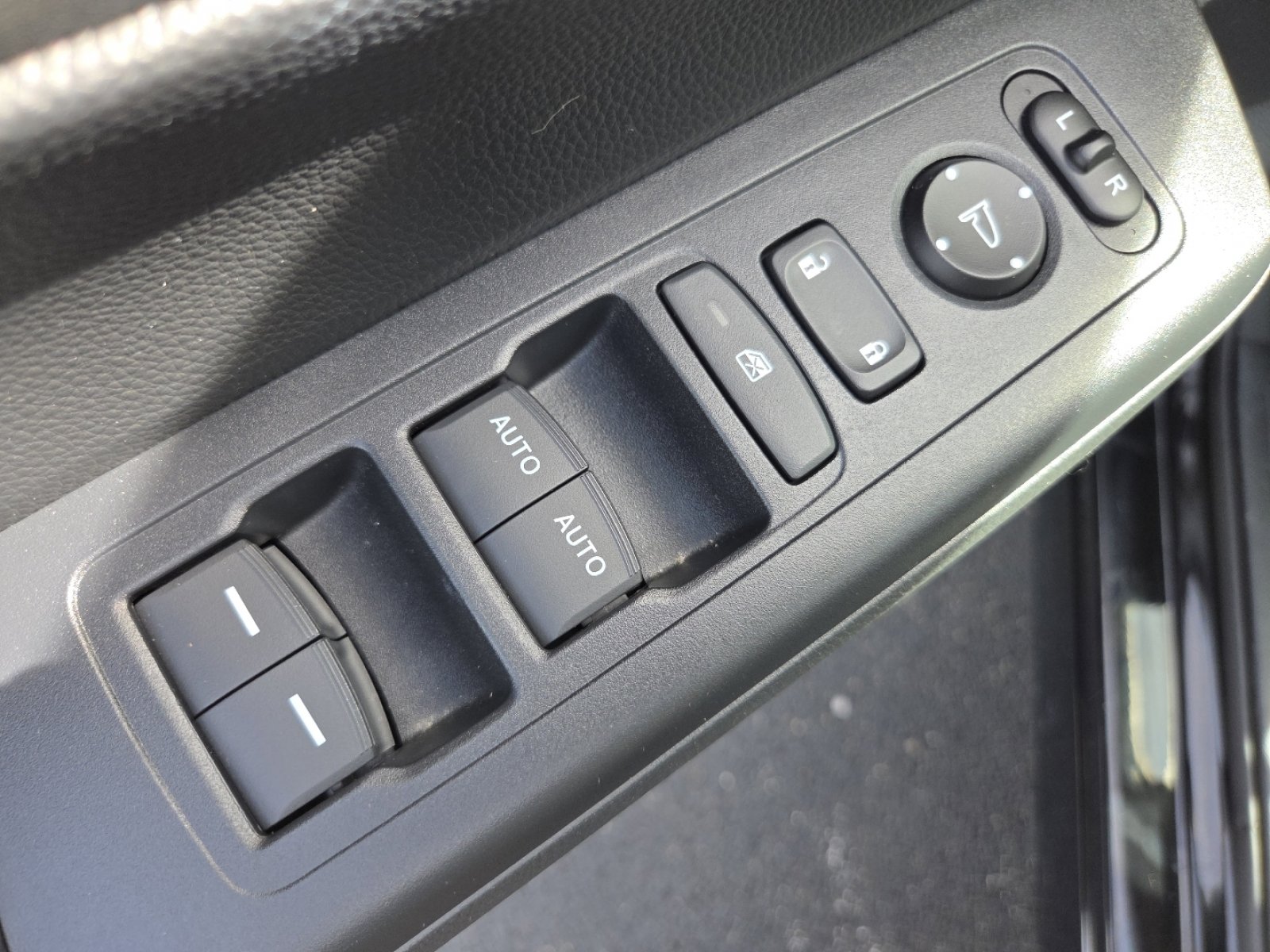 Certified 2024 Honda CR-V EX image 28