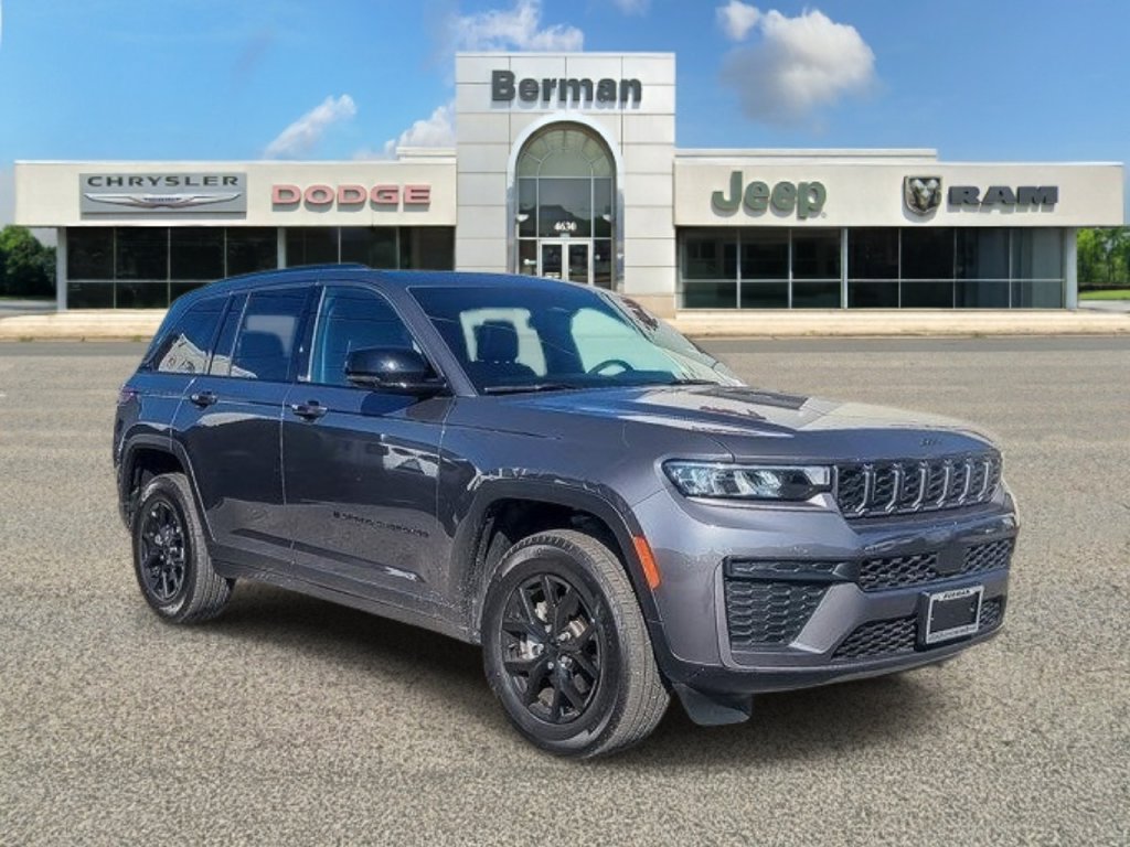 New 2026 Jeep Grand Cherokee Altitude AWD/4WD image 7