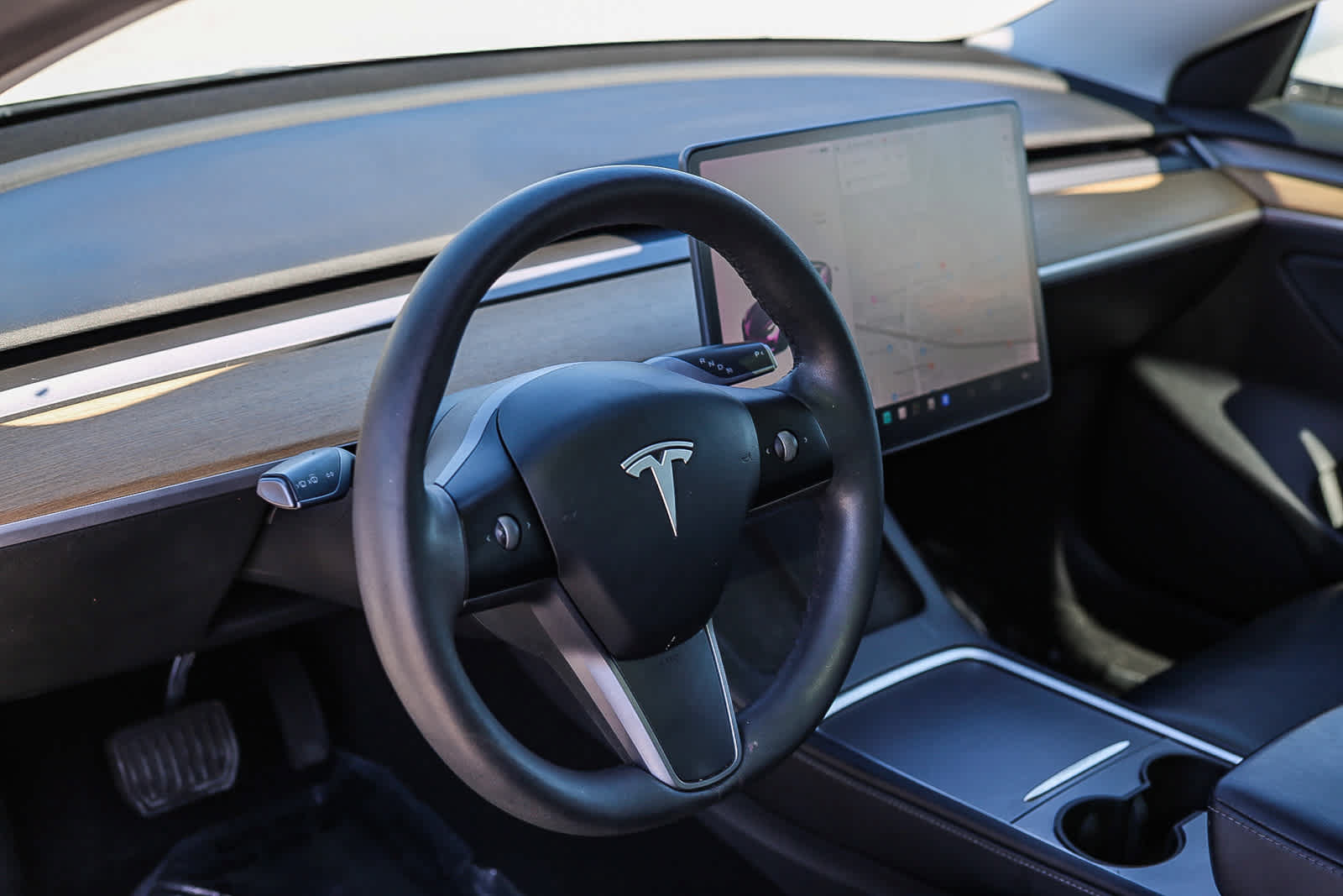 Used 2021 Tesla Model 3 Standard Range Plus RWD image 12