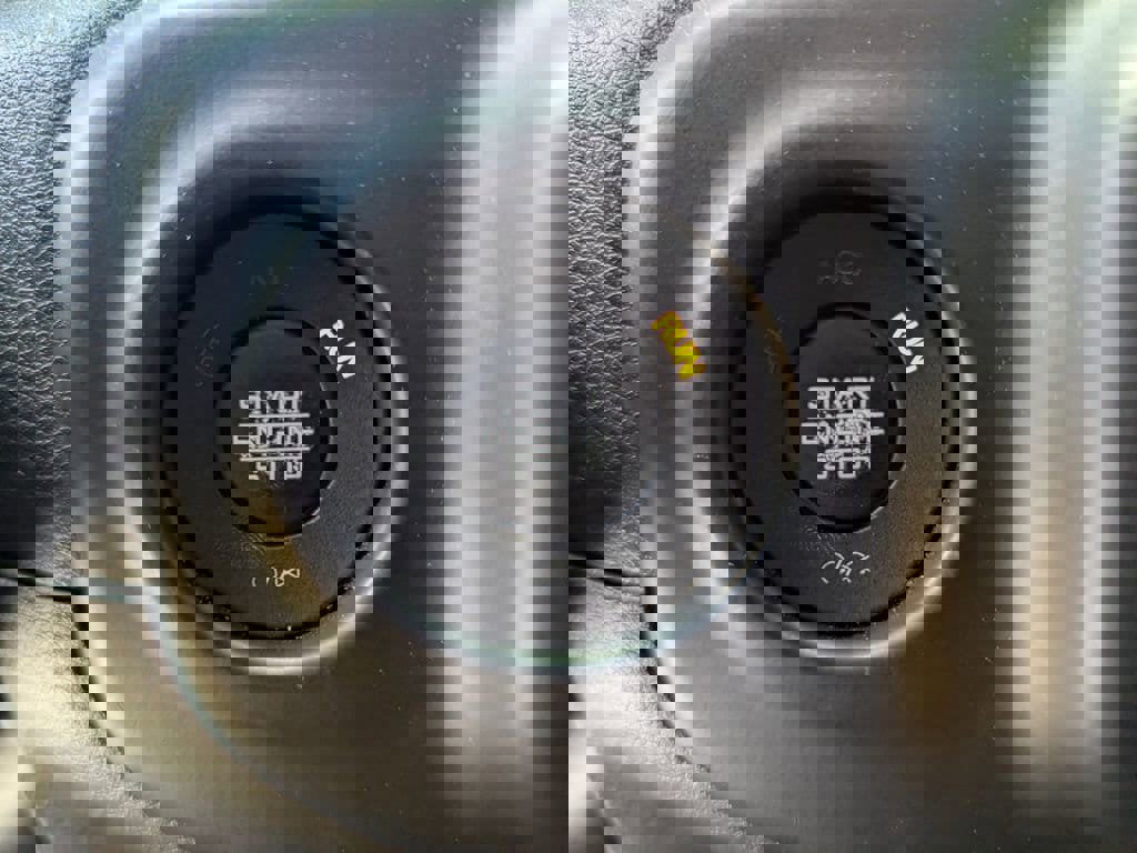 Used 2022 Jeep Gladiator Sport image 20