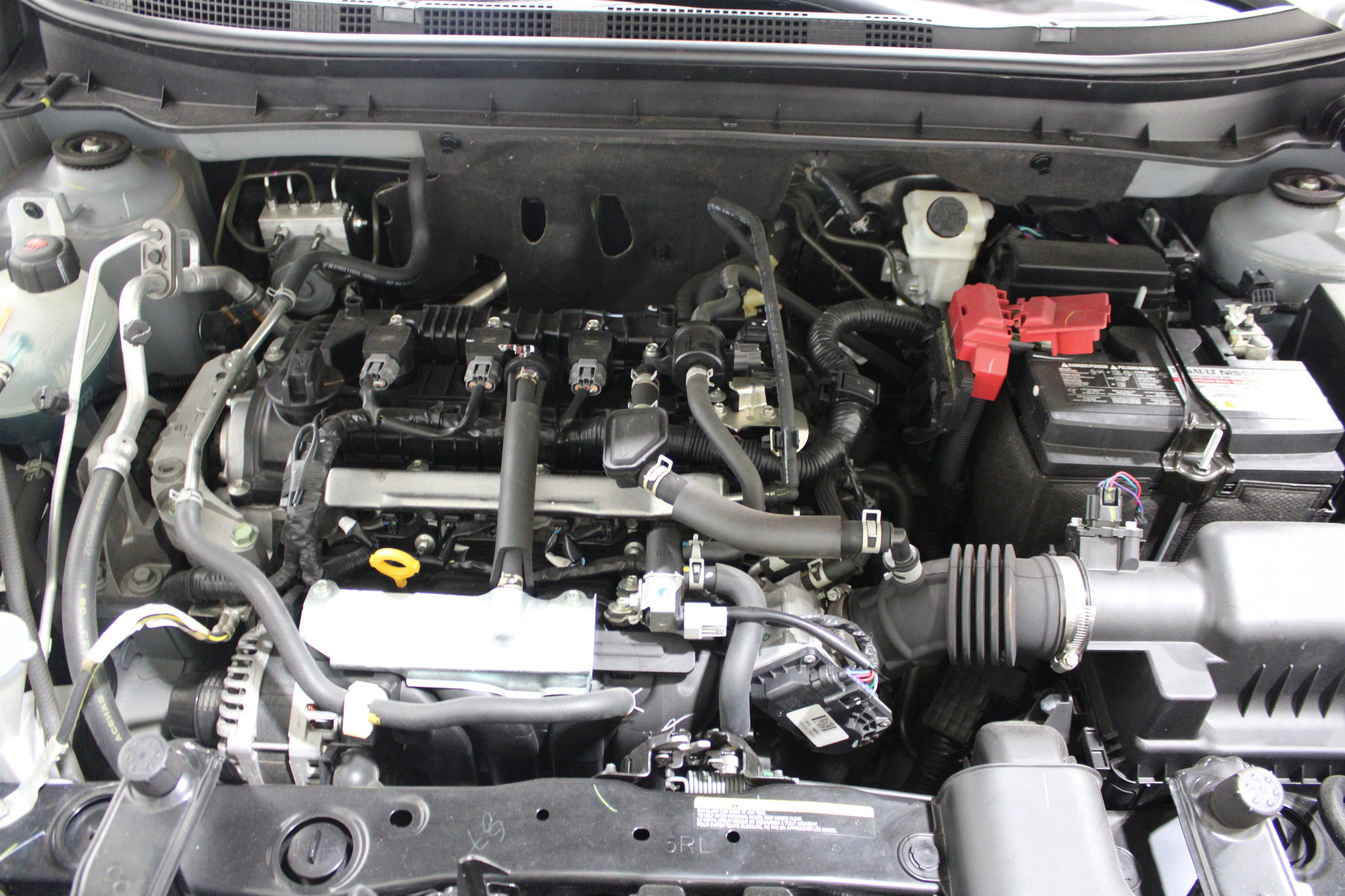 Used 2023 Nissan Kicks SR w/ SR Premium Package FWD image 39