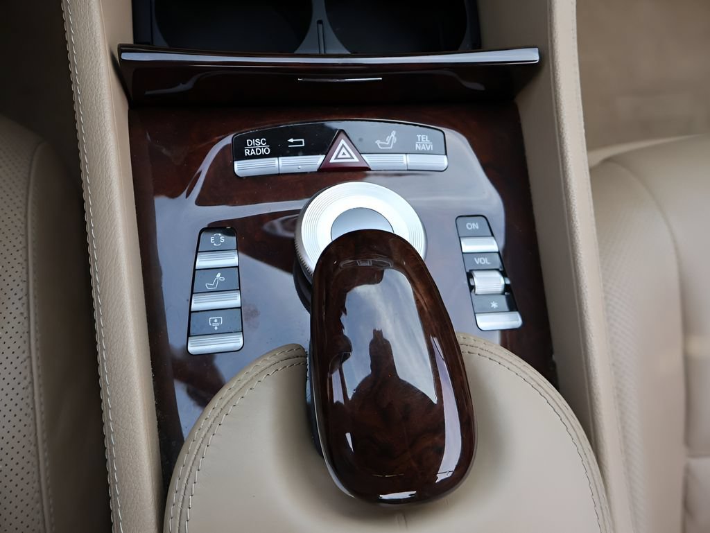 Used 2011 Mercedes-Benz CL 550 4MATIC image 25