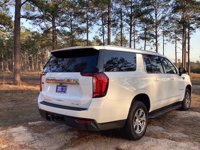 Used 2022 GMC Yukon XL SLE image 5
