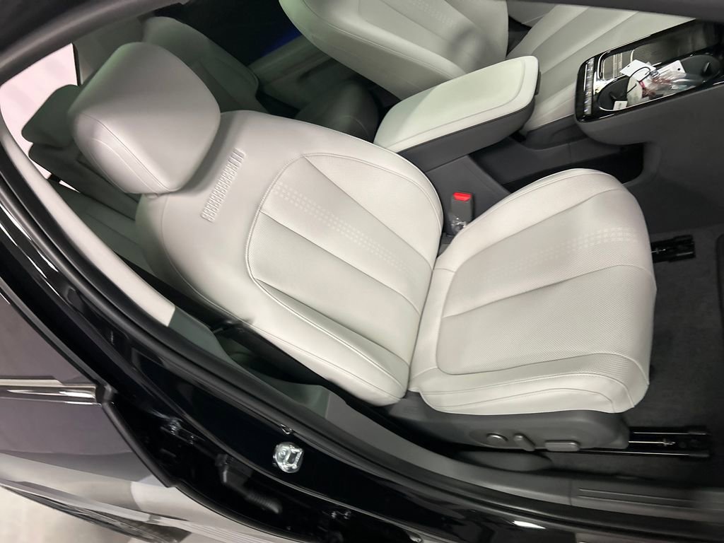 New 2026 Hyundai Ioniq 5 Limited image 24