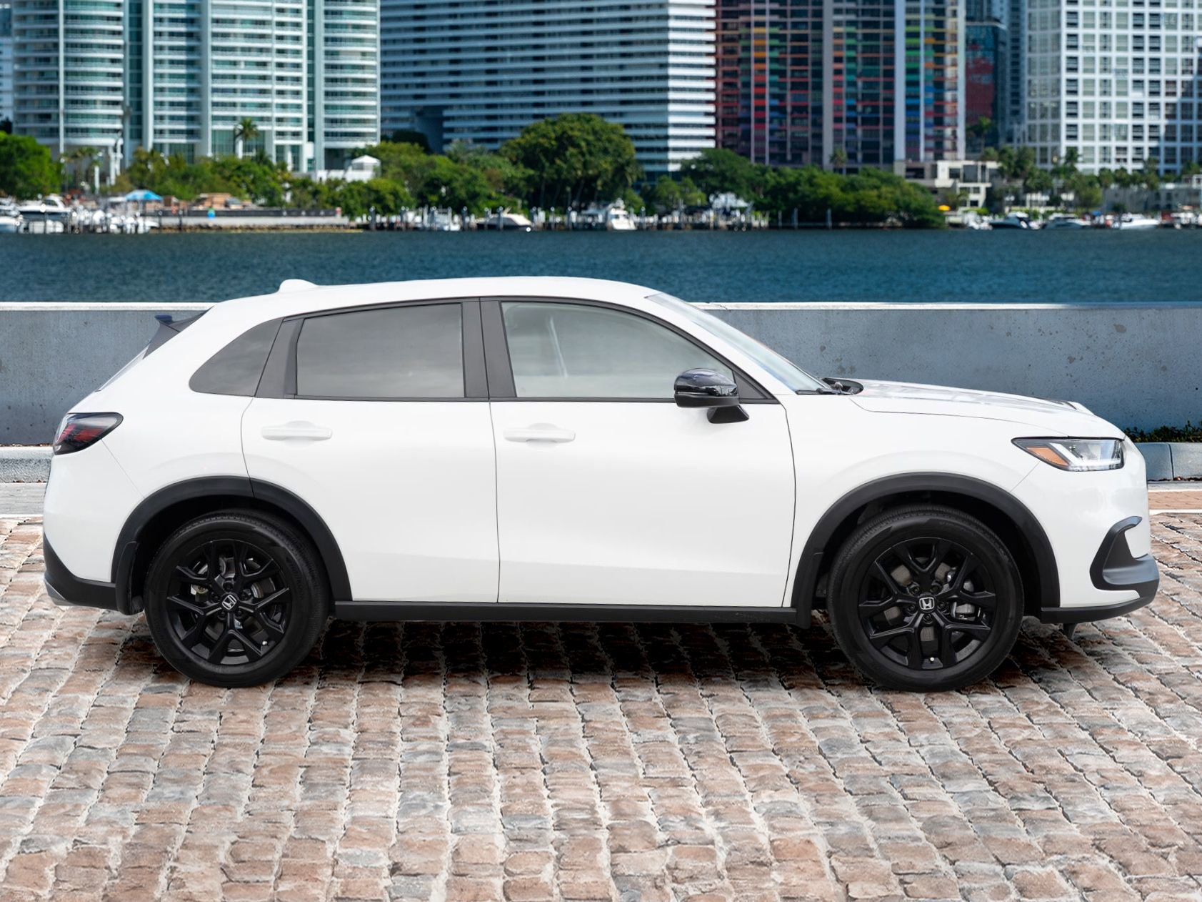 Used 2024 Honda HR-V Sport image 4