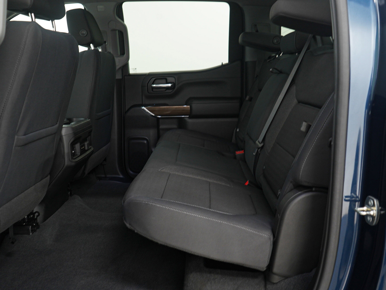 Used 2020 Chevrolet Silverado 1500 RST image 15