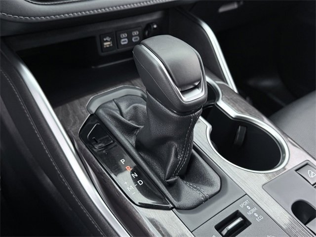 Certified 2025 Toyota Highlander Limited image 35
