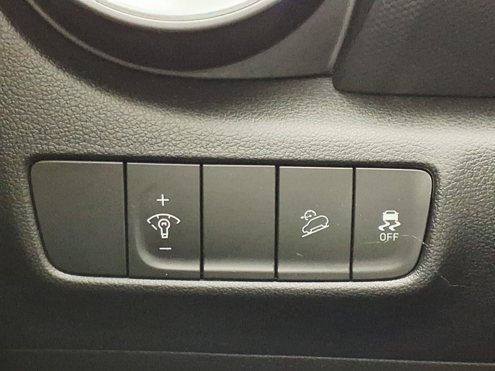 Used 2022 Hyundai Kona SEL FWD image 22