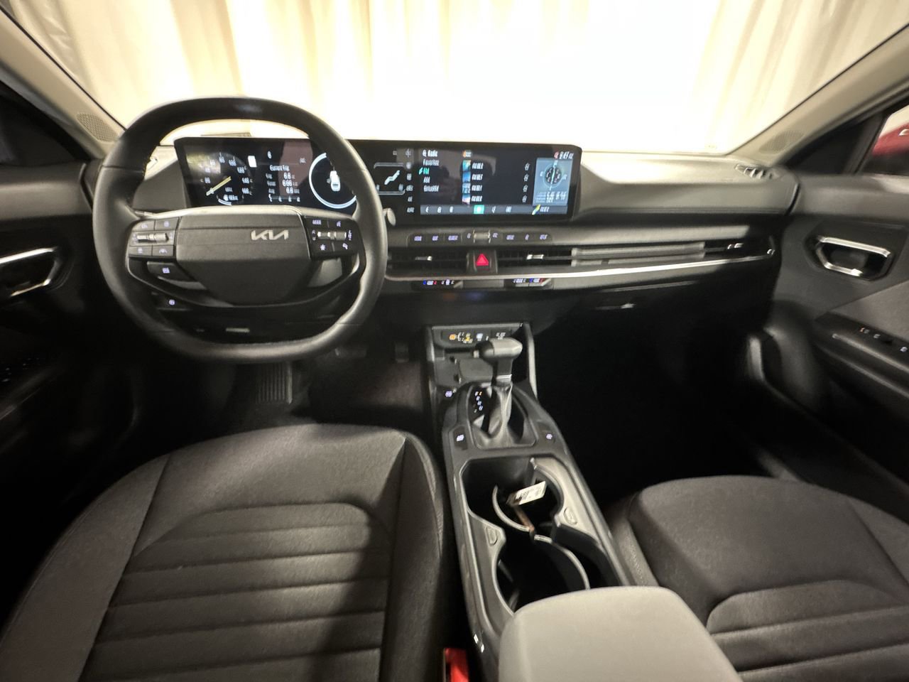 New 2025 Kia K4 EX image 12