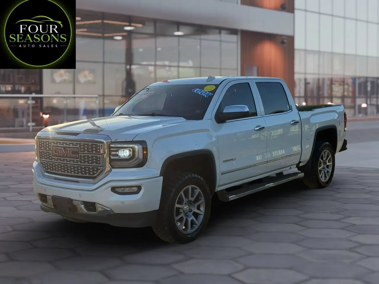 Used 2017 GMC Sierra 1500 Denali AWD/4WD image 1