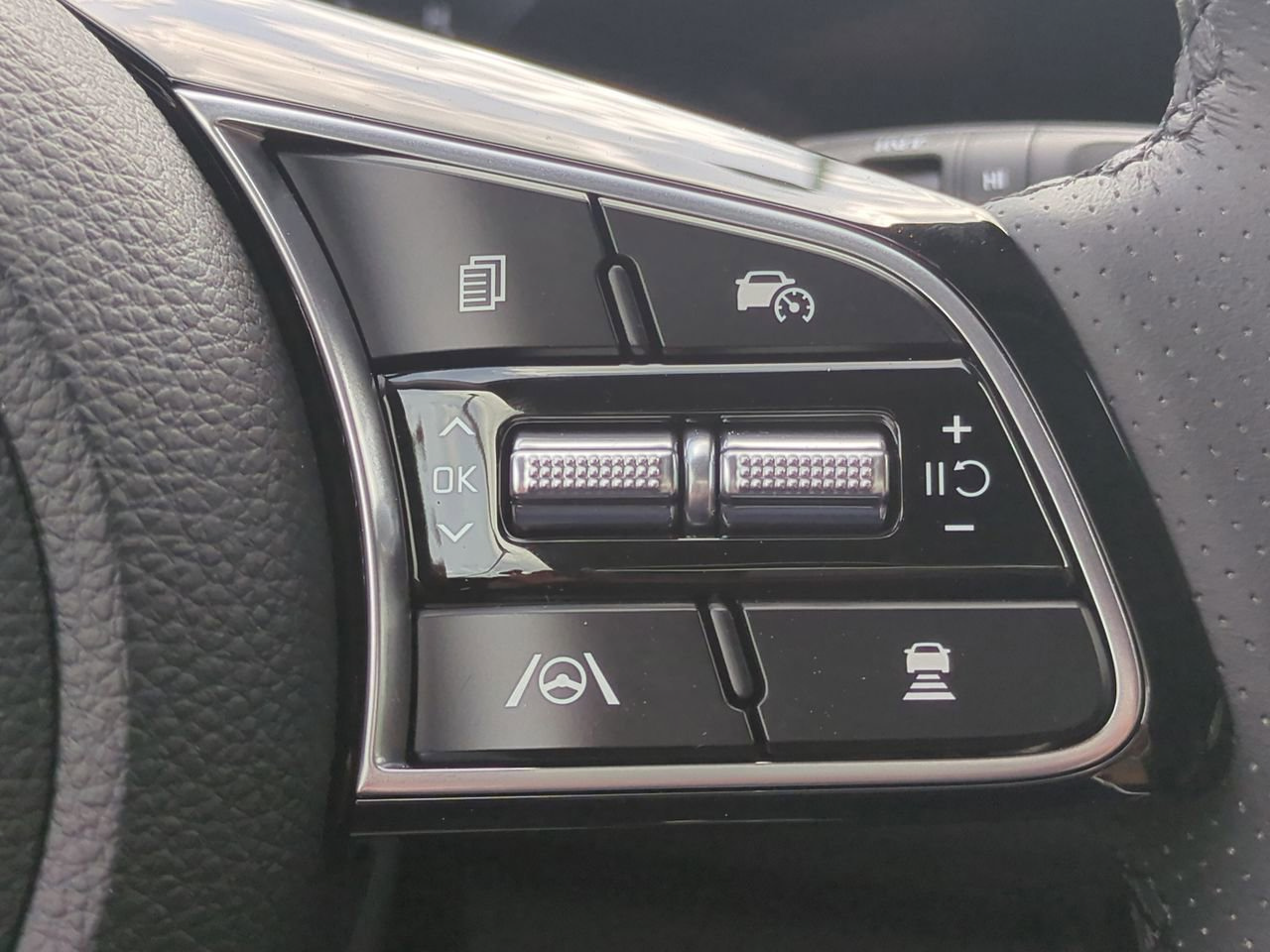 New 2025 Kia Seltos SX w/ SX Sunroof Package AWD/4WD image 27