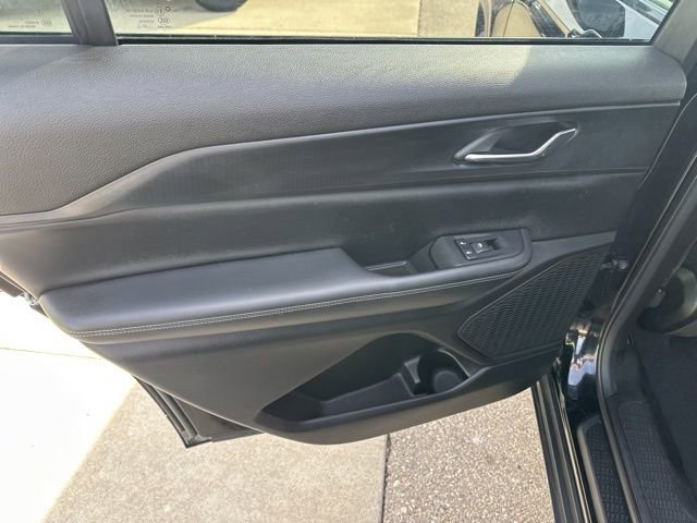 Used 2024 Jeep Grand Cherokee L Laredo image 24