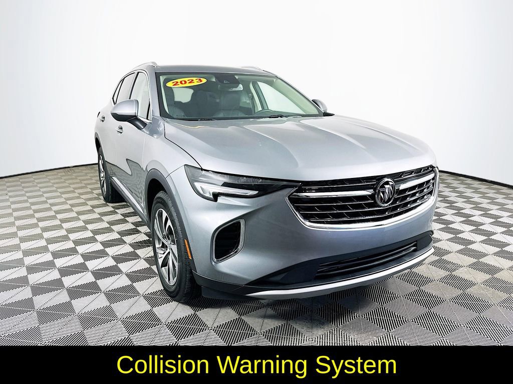 Used 2023 Buick Envision Essence image 3