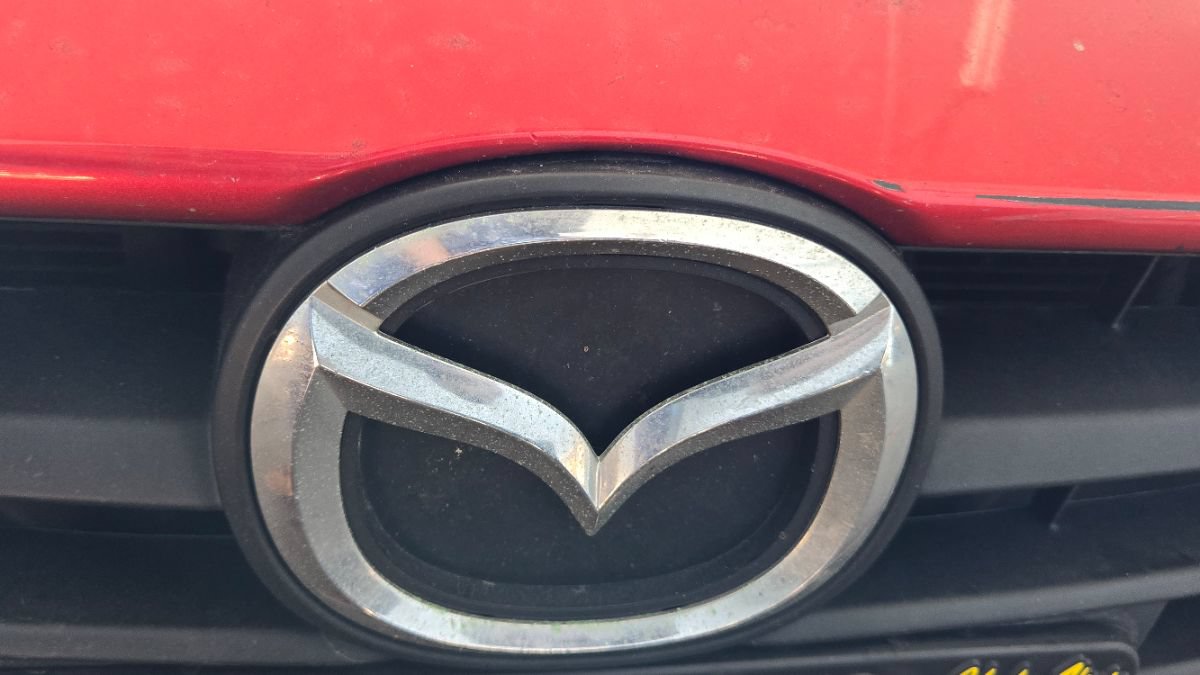 Used 2016 MAZDA MAZDA3 i Grand Touring FWD image 3