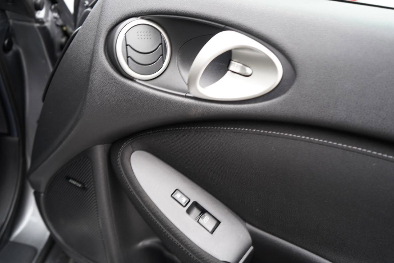 Used 2016 Nissan 370Z Coupe image 57