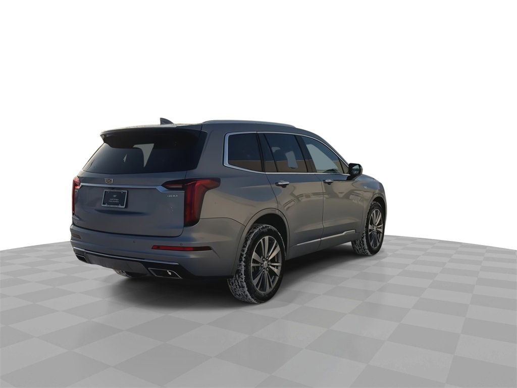Used 2025 Cadillac XT6 Premium Luxury image 8