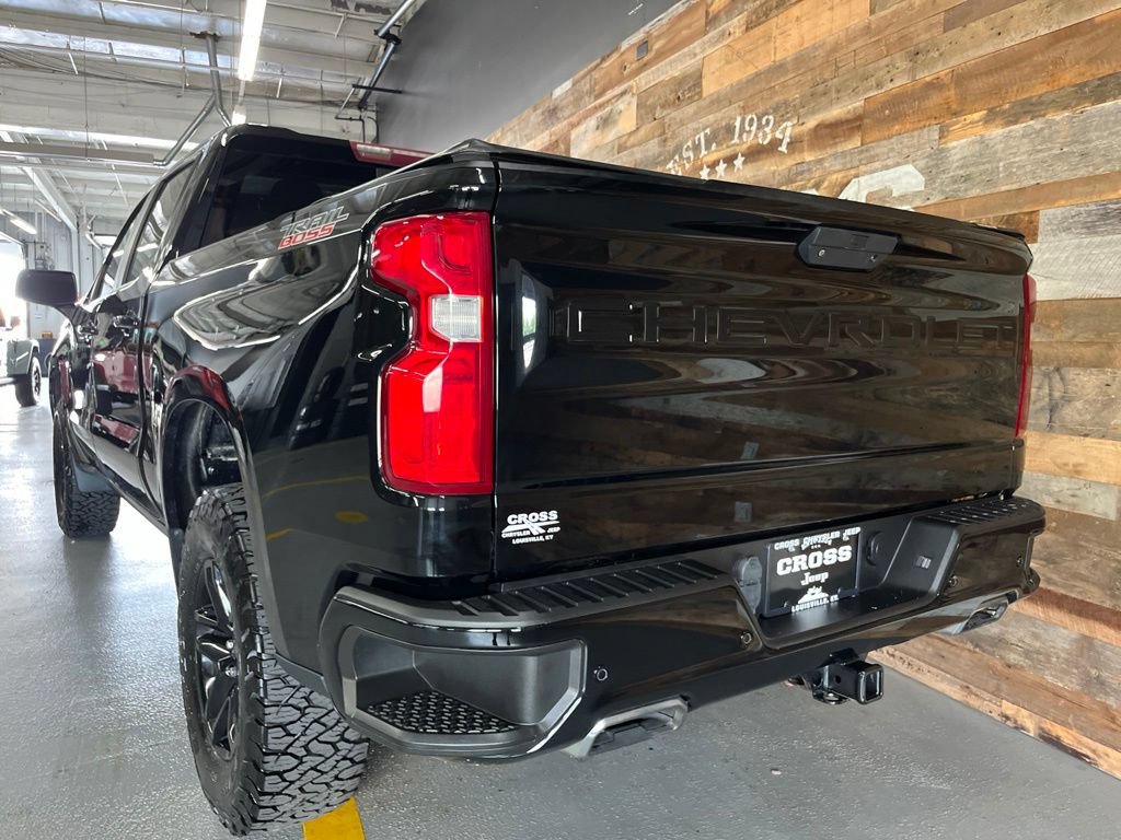 Used 2021 Chevrolet Silverado 1500 LT Trail Boss w/ Convenience Package II AWD/4WD image 20