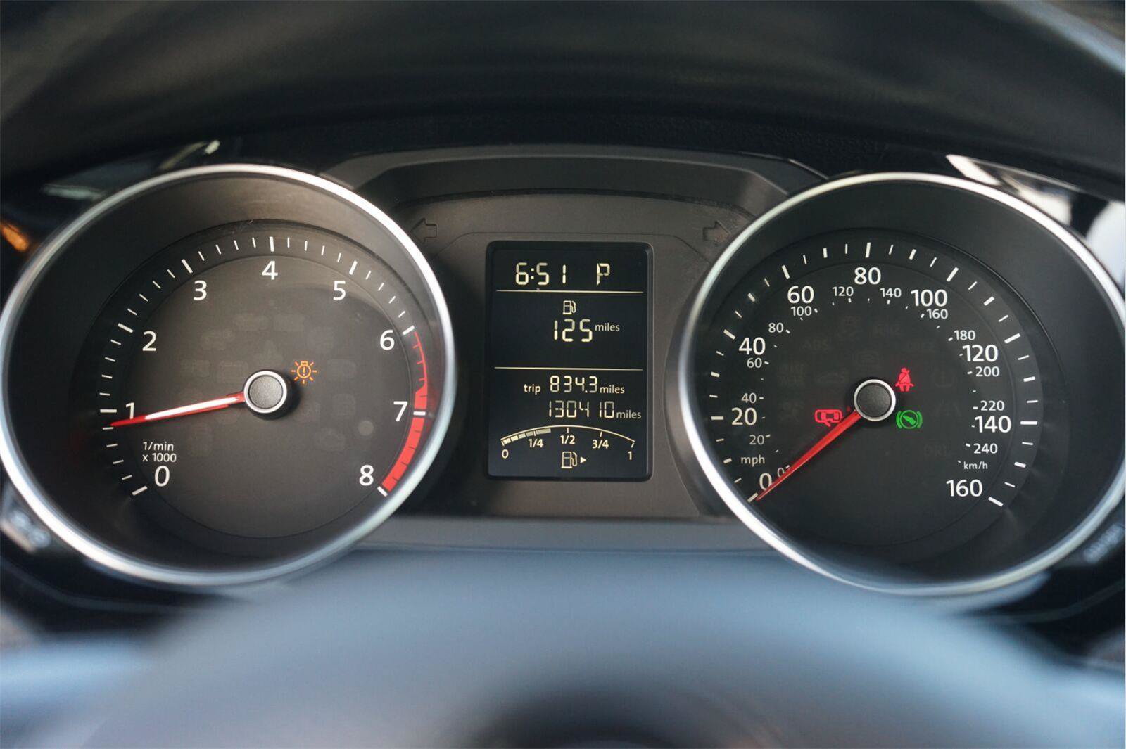 Used 2015 Volkswagen Jetta Sport FWD image 24
