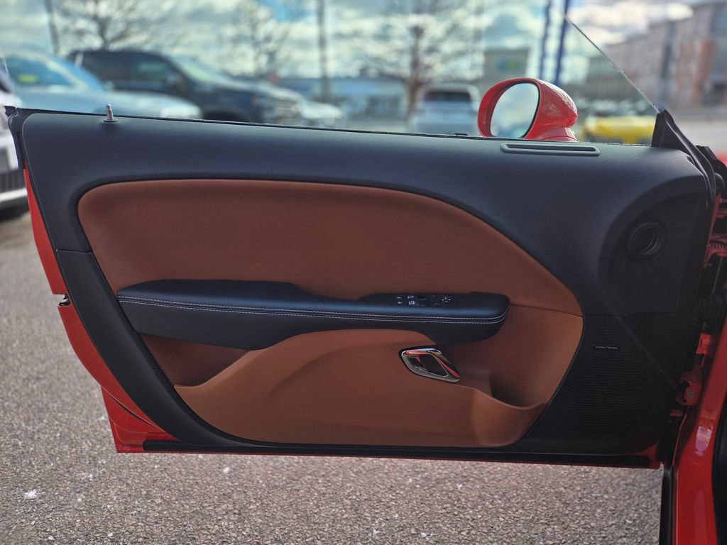 Used 2016 Dodge Challenger SRT Hellcat image 13