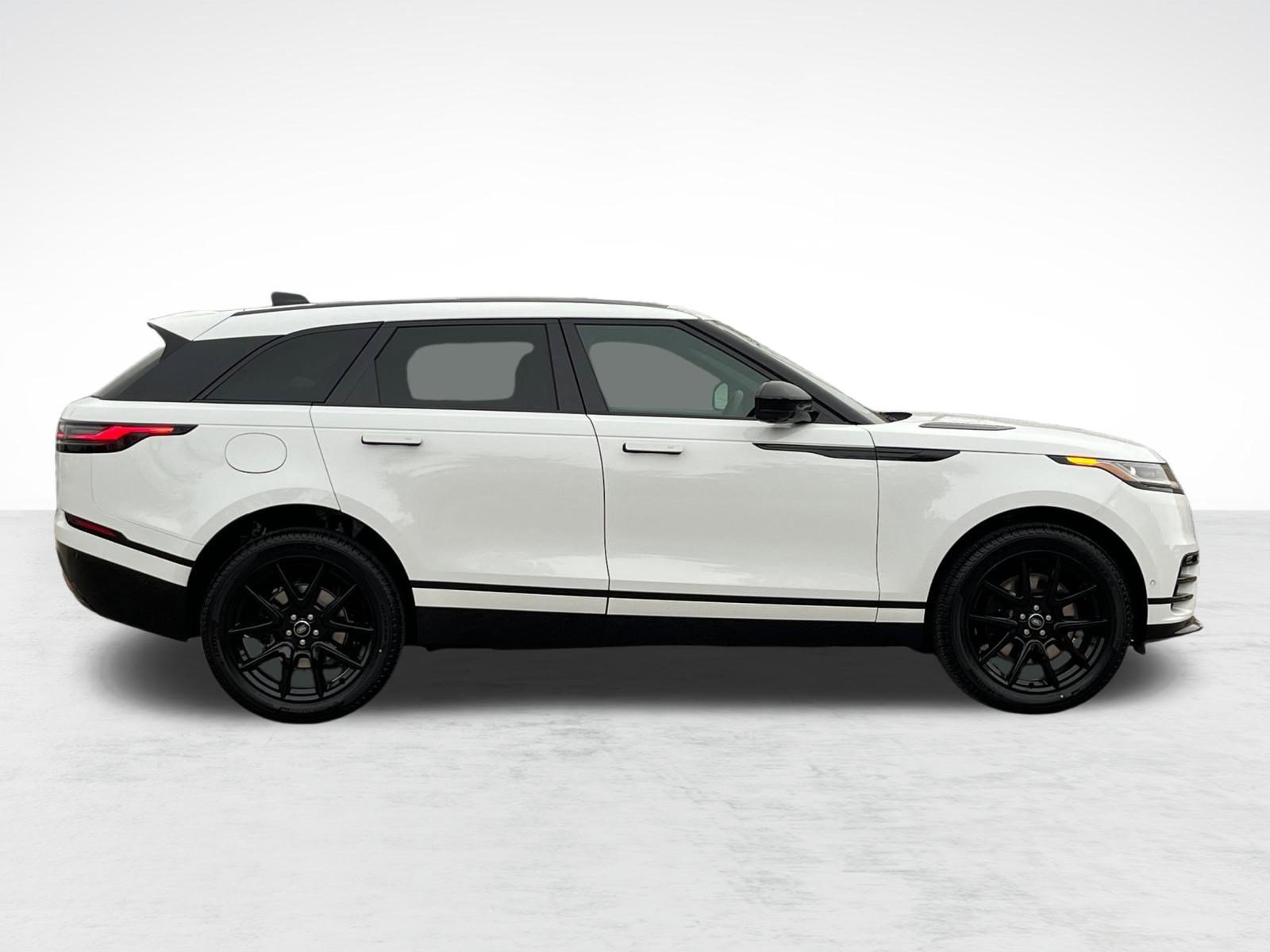 Used 2026 Land Rover Range Rover Velar Dynamic SE AWD/4WD image 8