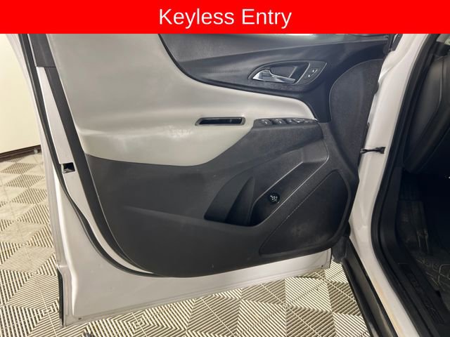 Used 2019 Chevrolet Equinox LT w/ Sun & Navigation Package image 12