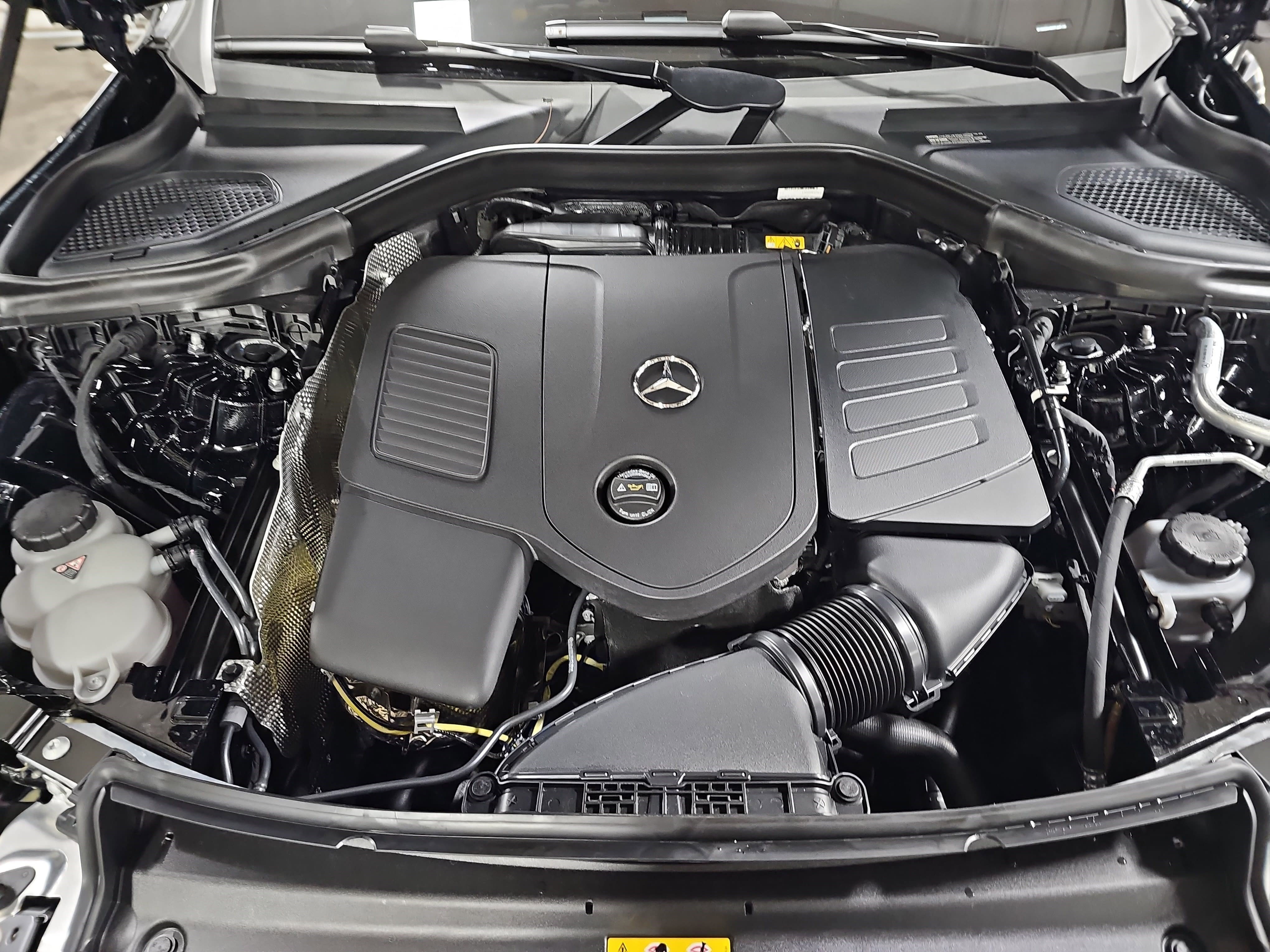 Certified 2026 Mercedes-Benz GLC 300 GLC 300 image 33