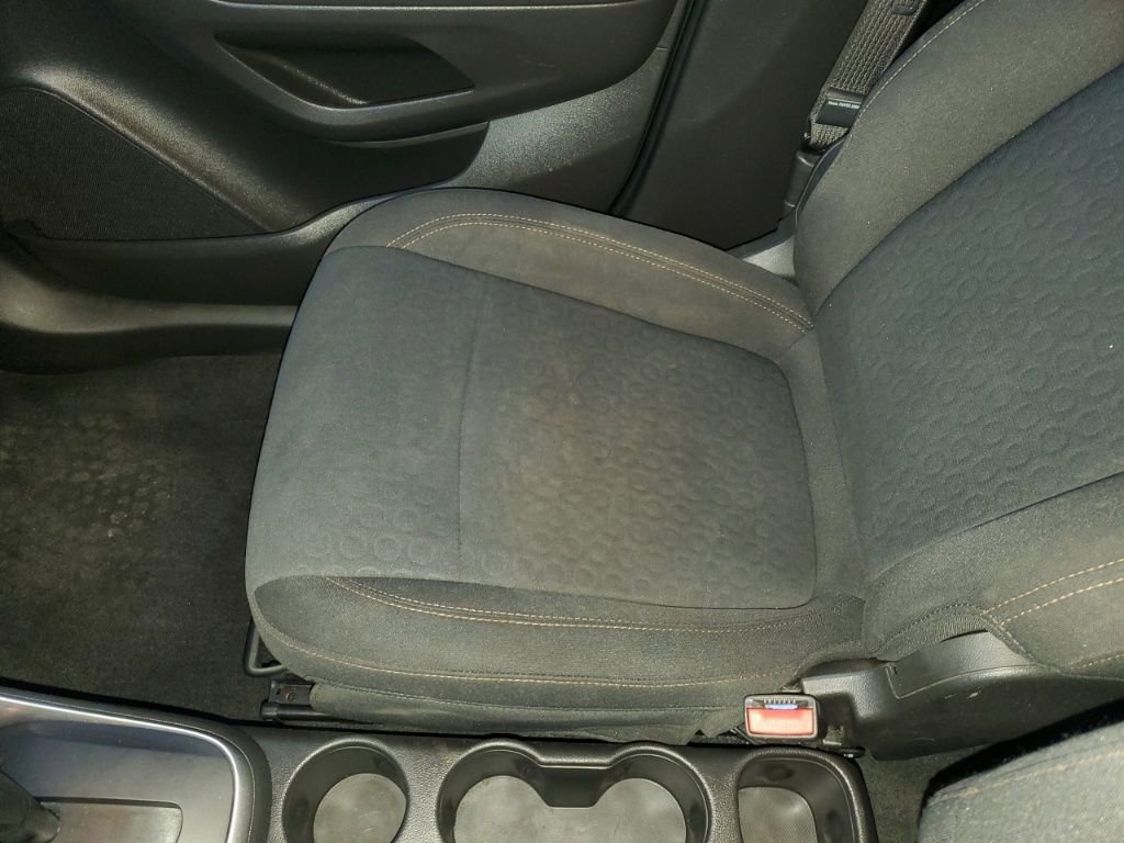 Used 2020 Chevrolet Trax LS w/ Tint and Cruise Package image 23