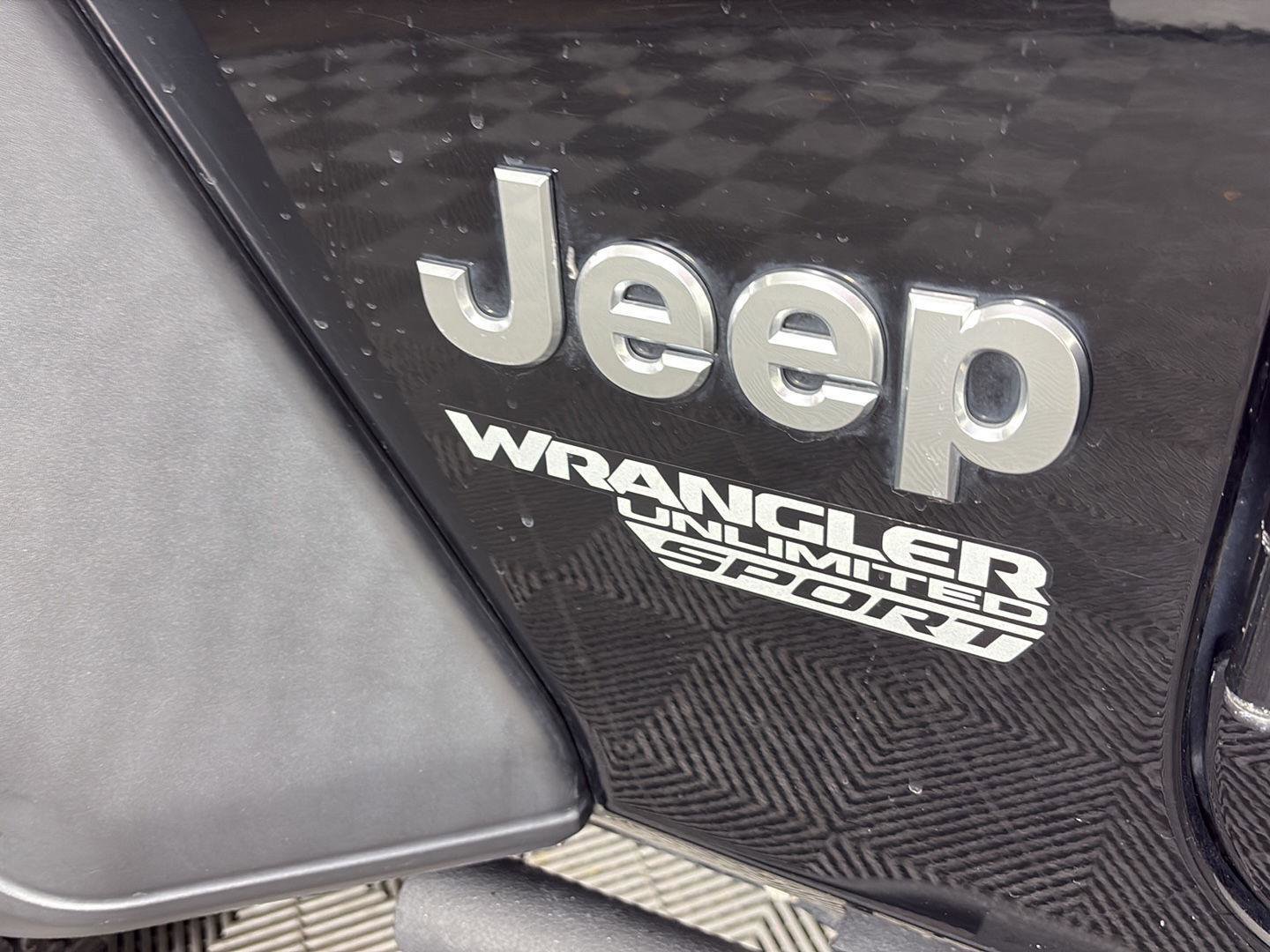 Used 2021 Jeep Wrangler Unlimited Sport image 10