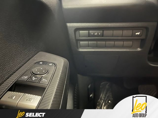 Used 2024 Mitsubishi Outlander SE AWD/4WD image 25