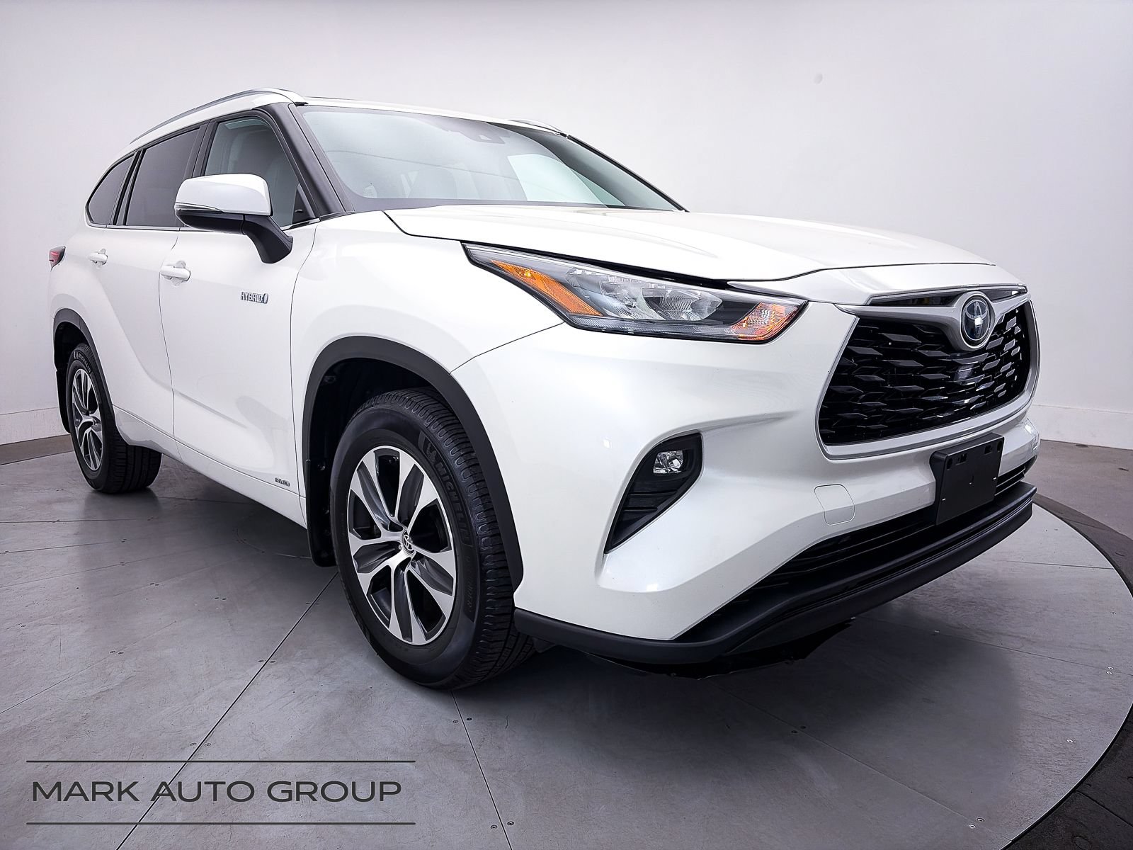 Used 2020 Toyota Highlander XLE