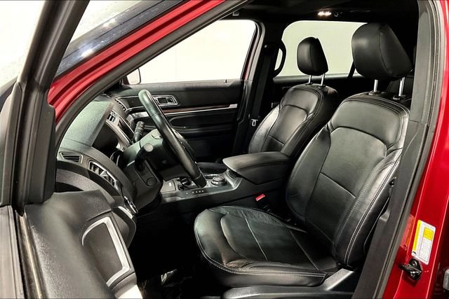 Used 2019 Ford Explorer Limited w/ Equipment Group 301A image 22