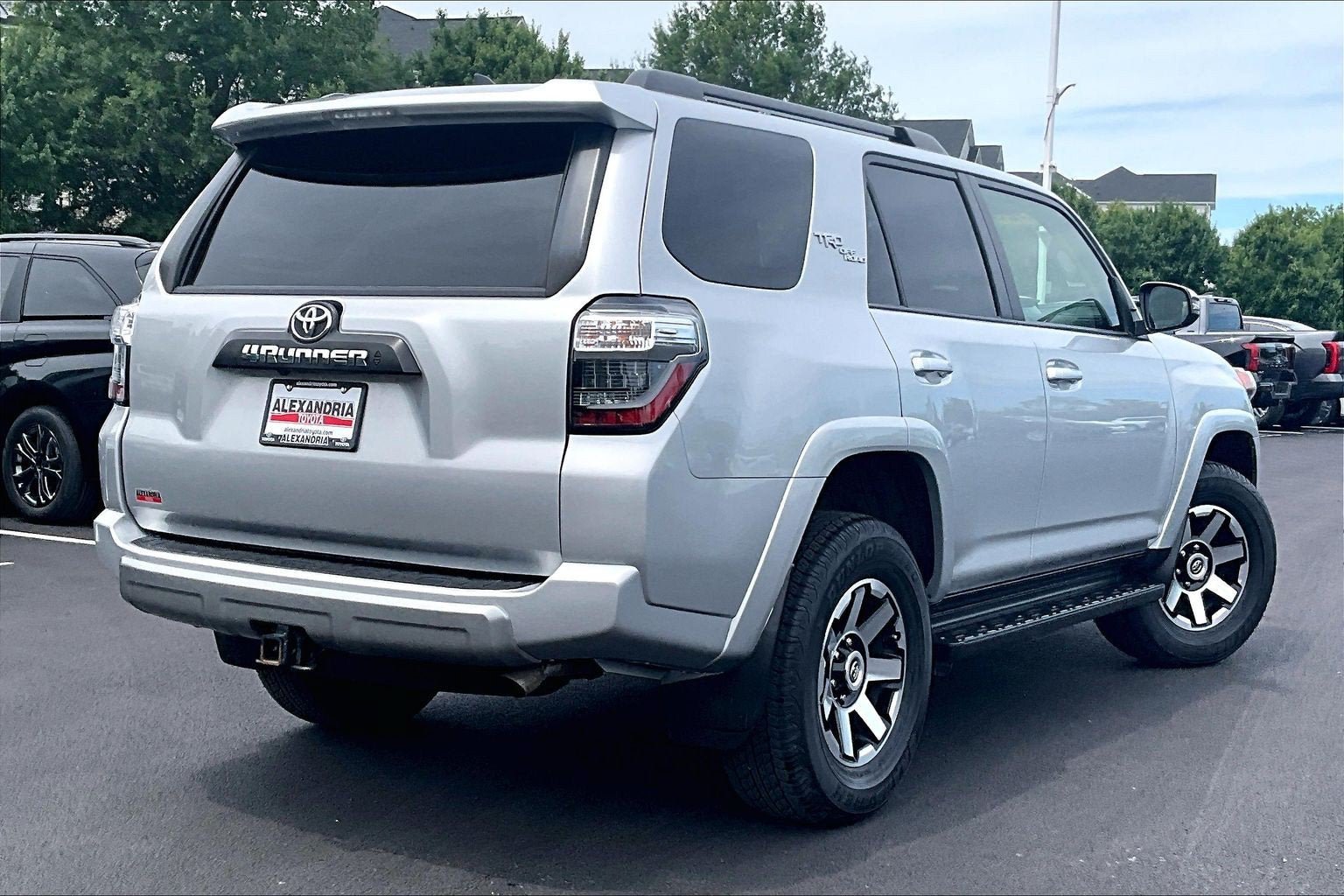 Used 2023 Toyota 4Runner TRD Off-Road Premium AWD/4WD image 12