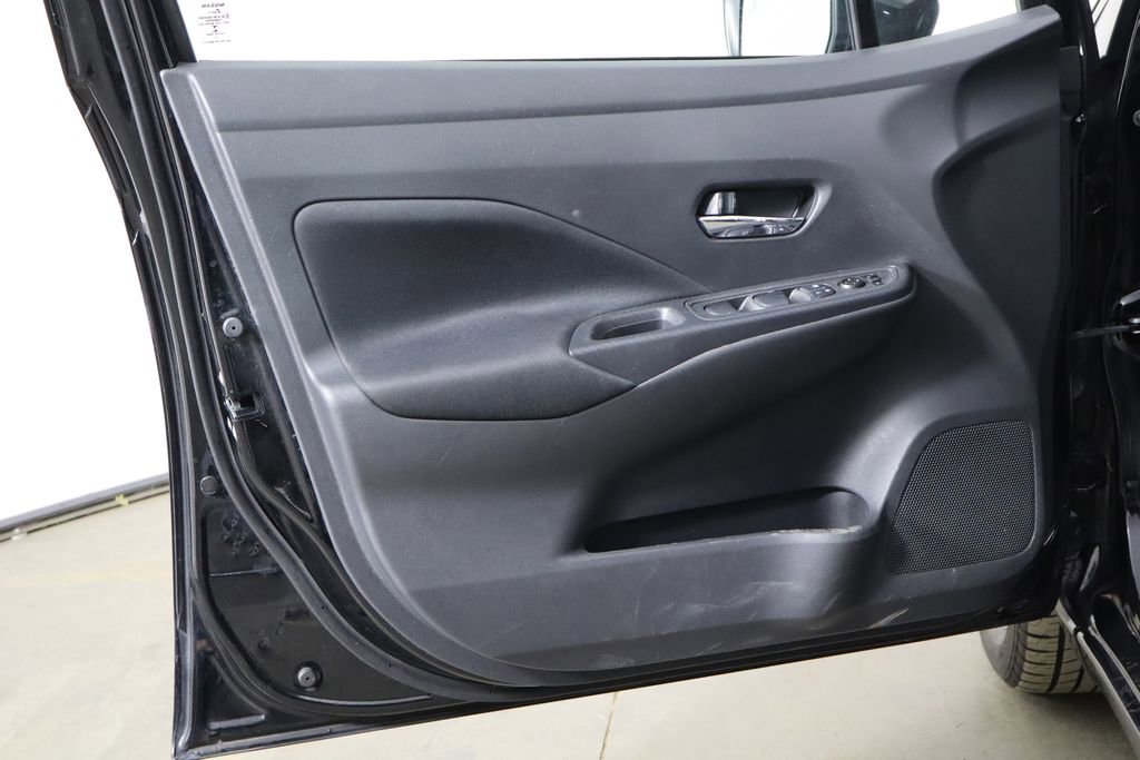 Used 2021 Nissan Versa SV image 17