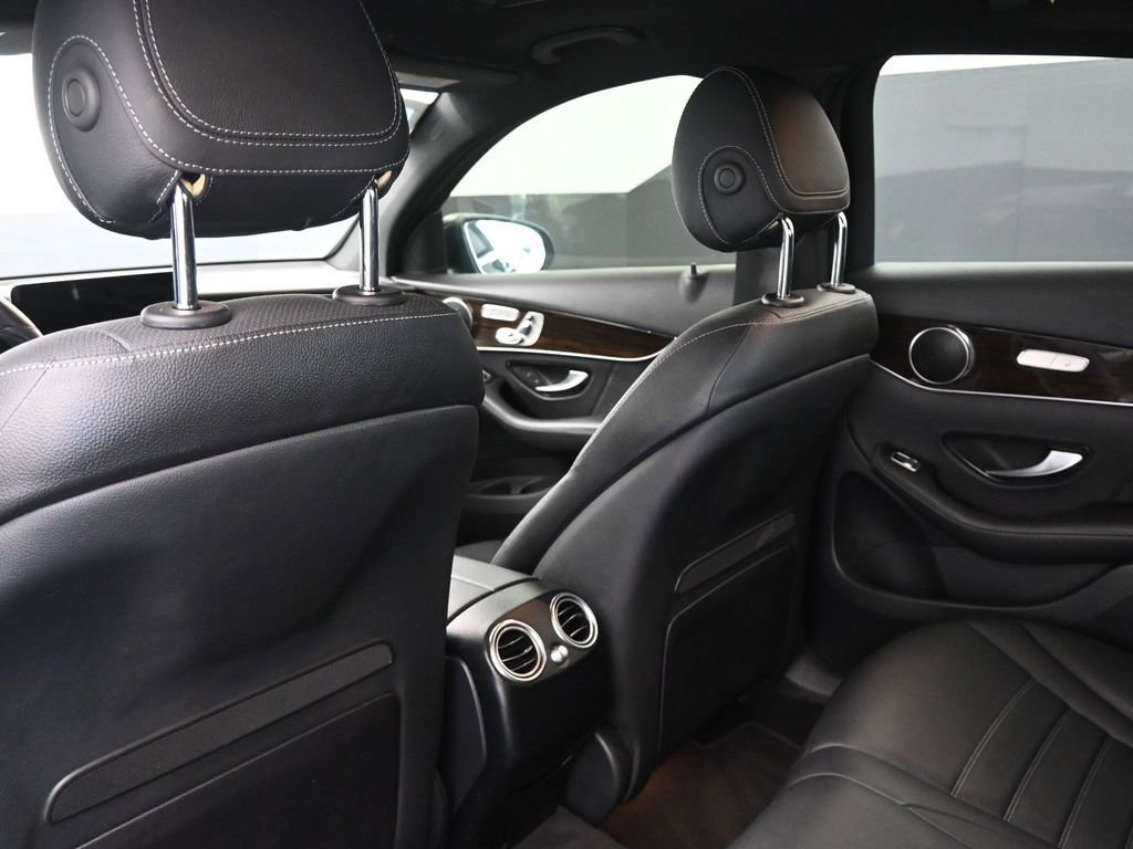 Used 2021 Mercedes-Benz GLC 300 4MATIC Coupe image 22