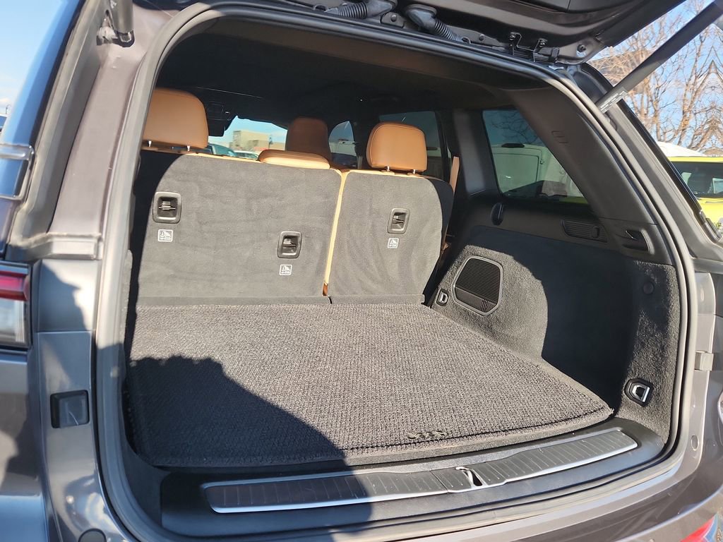 Used 2022 Jeep Grand Cherokee Summit w/ Advanced Protech Group IV image 13