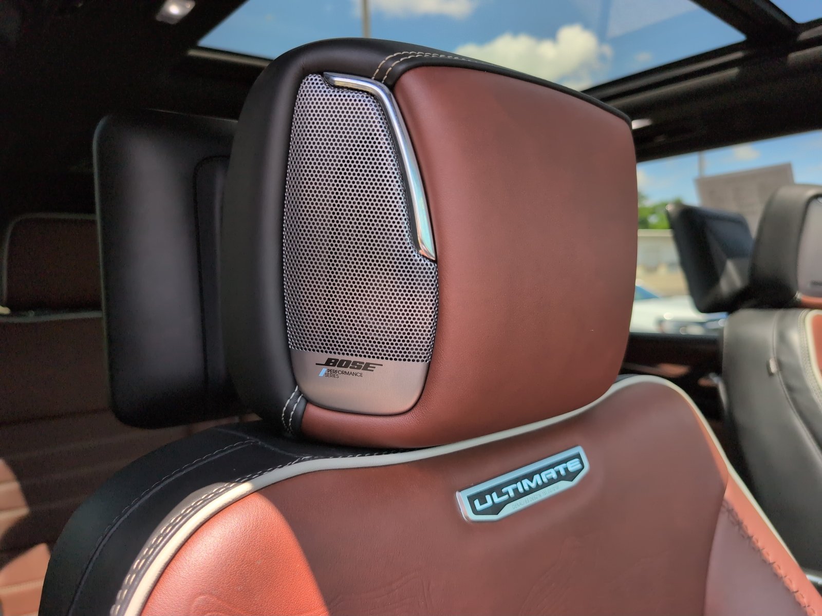 Used 2023 GMC Yukon Denali Ultimate AWD/4WD image 22