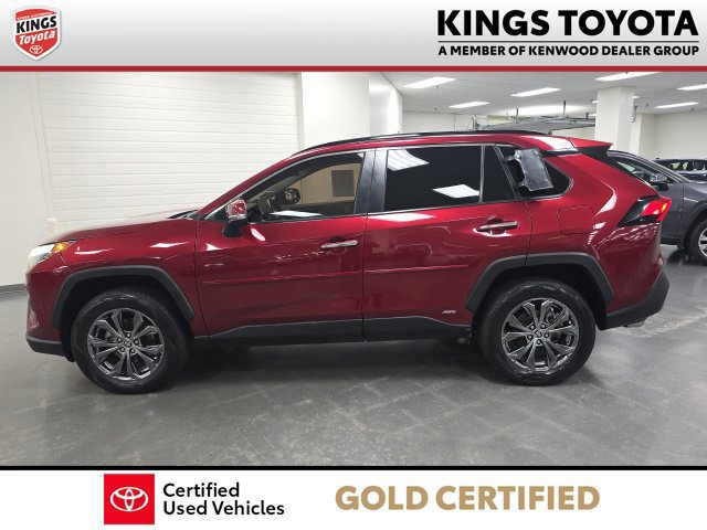 Certified 2022 Toyota RAV4 Limited AWD/4WD image 4