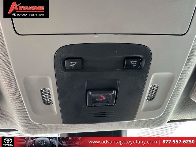 Used 2024 Toyota Camry SE FWD image 35