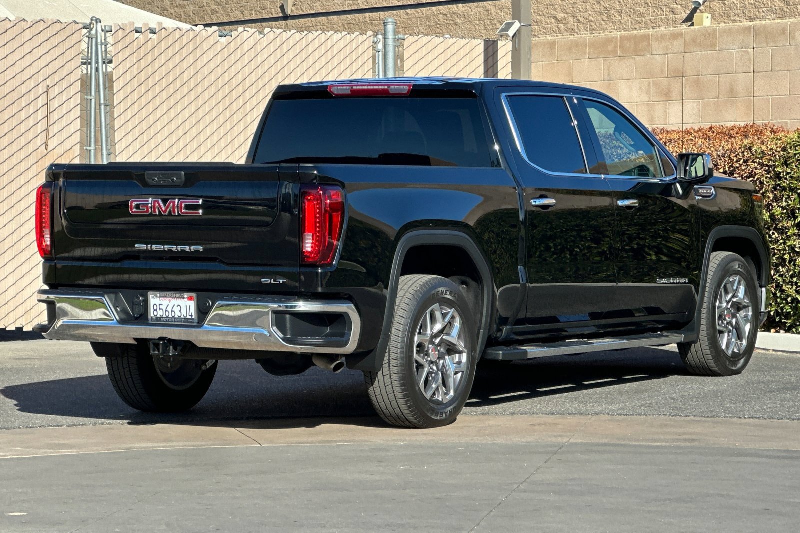 Certified 2026 GMC Sierra 1500 SLT w/ SLT Premium Package RWD image 4