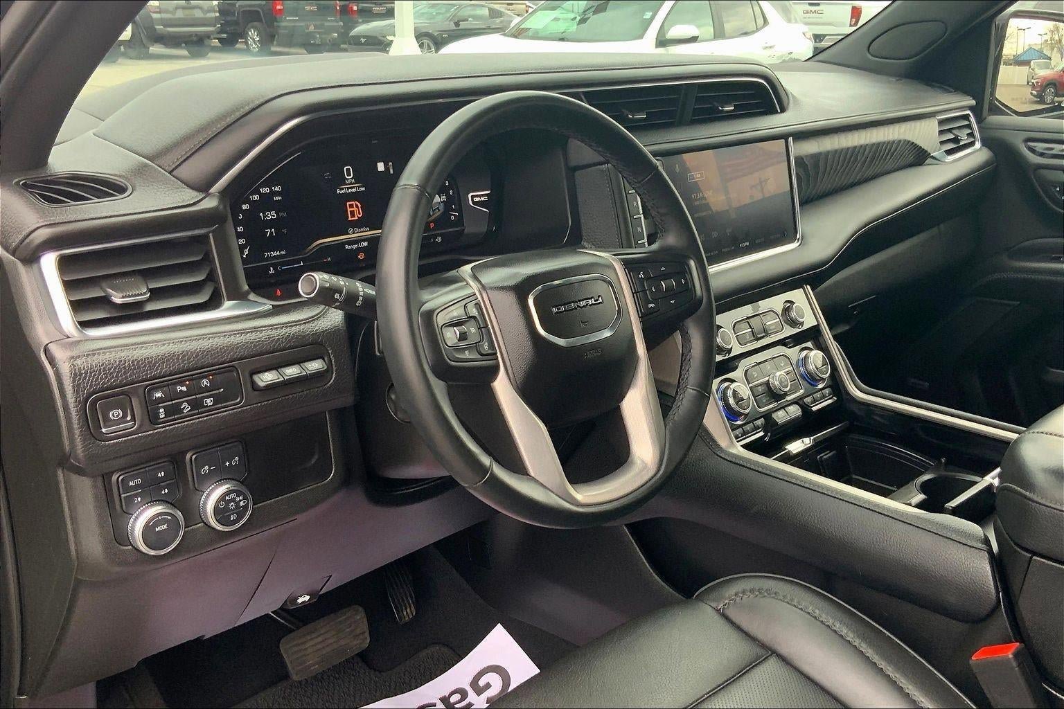 Used 2023 GMC Yukon XL Denali AWD/4WD image 13