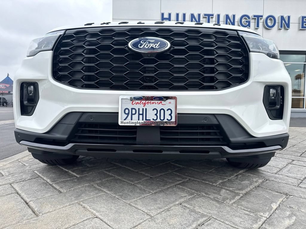 Used 2025 Ford Explorer ST-Line RWD image 26